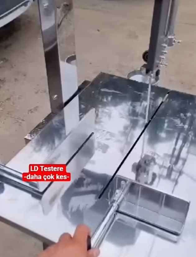 Et-kemik Kesme Testere Makinesi